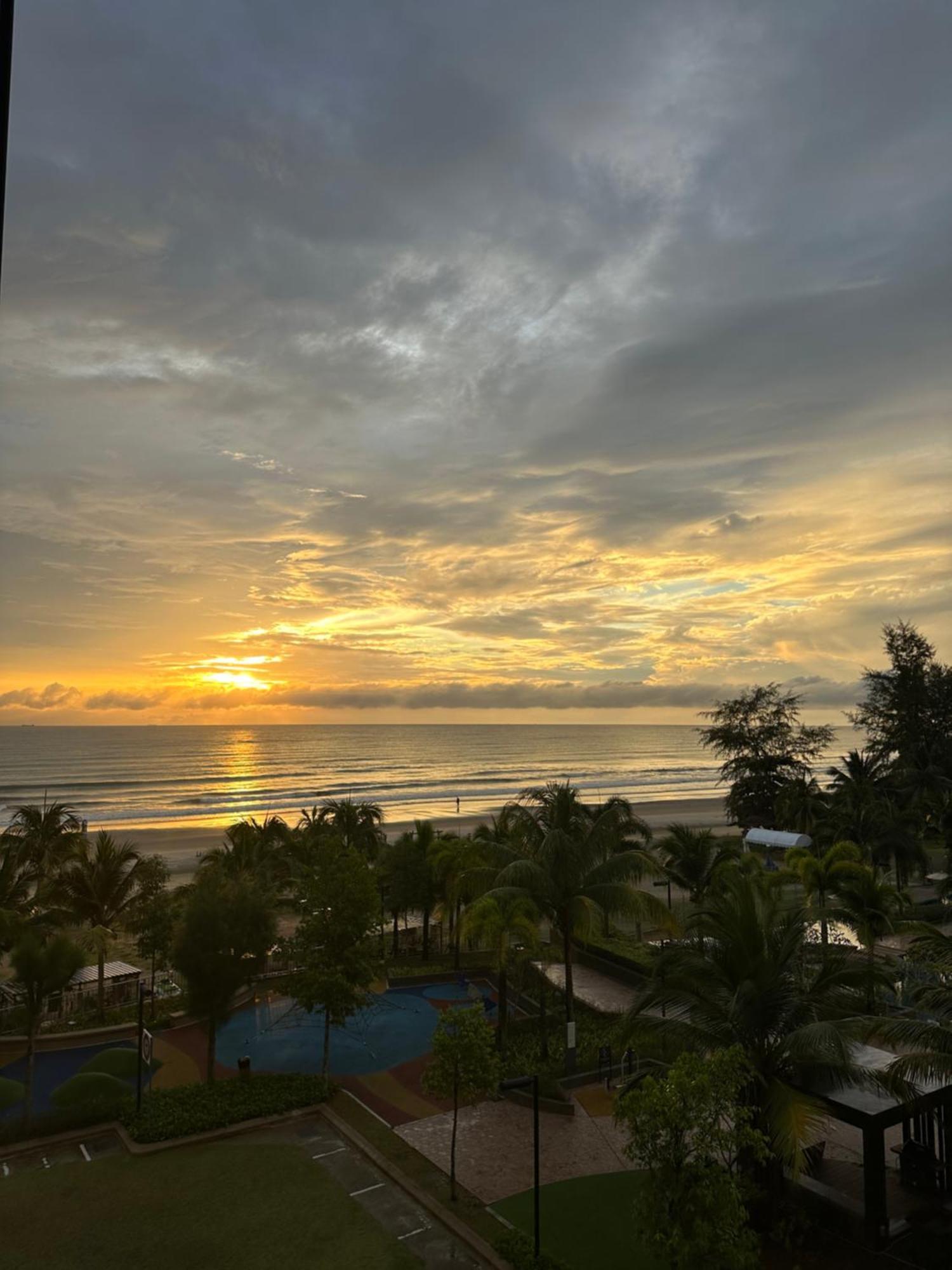 Timurbay Anda Kuantan Exterior foto